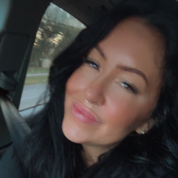 Meet your Posher, Chrissy - Picture 1 of 1